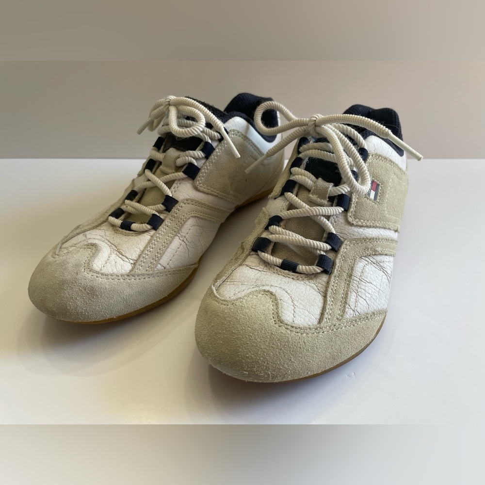Vintage Tommy Hilfiger Sneakers Women’s 7.5 M White Leather & Beige w/ Gum Soles